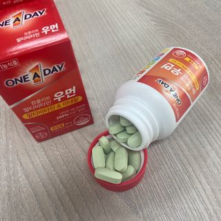 [원어데이] 미국판매 1위 멀티비타민, 하루 한 알로 최대 21가지 비타민과 미네랄을 한번에~ — 5점을 준 리뷰어가 2021년 10월 올린 사용 사진