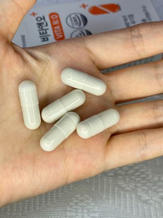 프리마인 성큼다가온 봄, 이너뷰티를 챙겨야 피부도 화사하게, 컨디션도 활기차게. 흡수율을 높인 고효율 비타민. — 5점을 준 리뷰어가 2023년 5월 올린 사용 사진