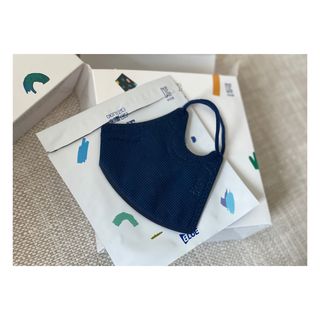 [블루 본 아이노우] 유아용 컬러마스크 40 PCS SET 2중 택 1 — 4점을 준 리뷰어가 2021년 4월 올린 사용 사진