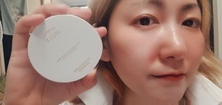 위뜨 글로시 레이어 쿠션 — 5점을 준 리뷰어가 2022년 7월 올린 사용 사진