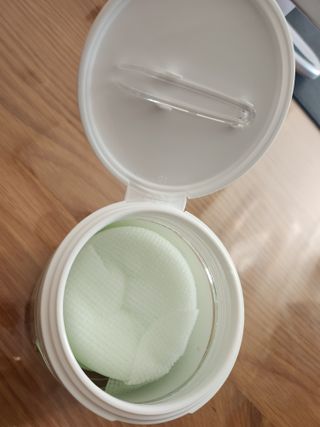 디에이브 더마-테카 바이옴 카밍패드 60매 — 5점을 준 리뷰어가 2022년 10월 올린 사용 사진