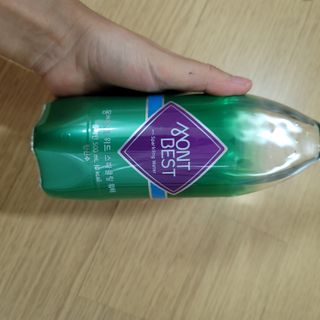 몽베스트 Montbest with Sparkling water Plain 20병 — 3점을 준 리뷰어가 2021년 11월 올린 사용 사진