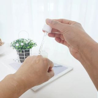 에센느 닥터 멜라닌 화이트닝 앰플 — 4.5점을 준 리뷰어가 2023년 6월 올린 사용 사진