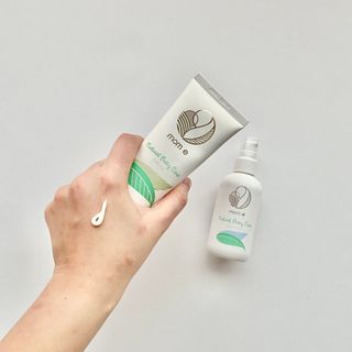 mom e 맘이 내추럴 베이비 케어 크림+바디오일 — 5점을 준 리뷰어가 2021년 1월 올린 사용 사진