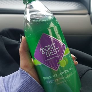 몽베스트 Montbest with Sparkling water Lime20병 — 5점을 준 리뷰어가 2021년 10월 올린 사용 사진