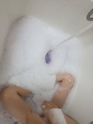 버블데이 배쓰밤 거품입욕제 버블바 6종 — 3점을 준 리뷰어가 2021년 8월 올린 사용 사진