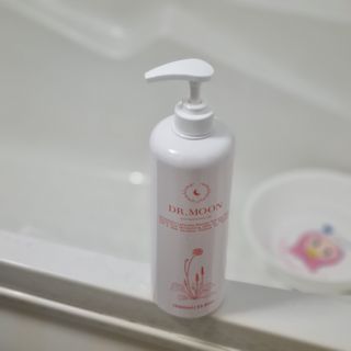 프리[닥터문] 유산균 락토케어 질경초 여성청결제 1000ml (젤타입) — 5점을 준 리뷰어가 2022년 5월 올린 사용 사진