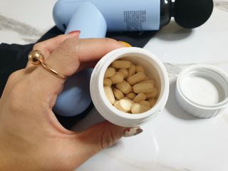 프리마인 평생 써야하는 관절의 건강을 위한 완벽설계 솔루션 관절n마디케어 플러스 120정 — 5점을 준 리뷰어가 2021년 10월 올린 사용 사진