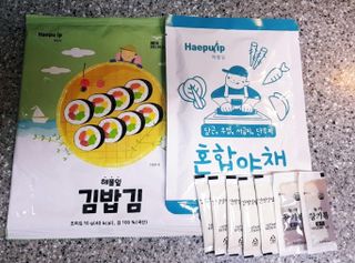 해풀잎 누구나 김밥*1ea [(혼합야채 35g *1ea,  김밥김 (5g, 5ea),  양념간장 (6g, 5ea), 참기름(5g, 2ea)] — 5점을 준 리뷰어가 2022년 7월 올린 사용 사진