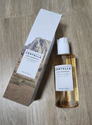 스킨1004 [SKIN1004] 마다가스카르 센텔라 라이트 클렌징 오일 200ml — 5점을 준 리뷰어가 2024년 7월 올린 사용 사진