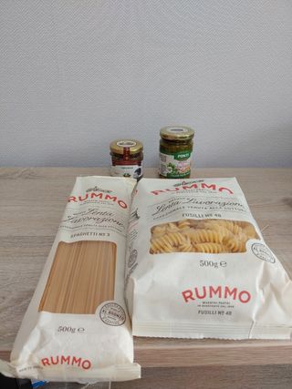 이탈리안 프리미엄 파스타 룸모 Rummo 파스타 2종 + 바질 페스토 + 블랙 트러플 페이스트 — 5점을 준 리뷰어가 2021년 7월 올린 사용 사진