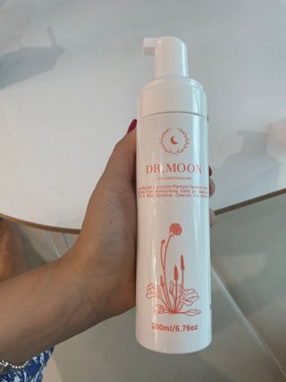 MF프리 [닥터문] 유산균 락토케어 질경초 여성청결제 200ml (폼타입) — 5점을 준 리뷰어가 2024년 8월 올린 사용 사진