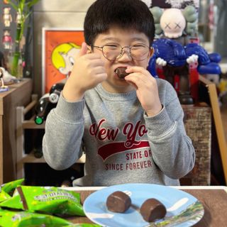 (주) 피치코리아 짱구 초코마시멜로우 X 10개입 — 5점을 준 리뷰어가 2023년 3월 올린 사용 사진