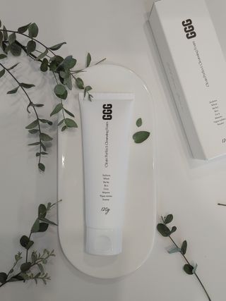 지지지 클린 퍼펙트 클렌징폼 120g — 5점을 준 리뷰어가 2022년 4월 올린 사용 사진