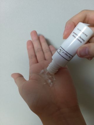 더사가오브수 [사가수] 효혜윤 보태니컬 에너지 에센스인로션 20ml /아이포올 스틱 3g — 5점을 준 리뷰어가 2023년 3월 올린 사용 사진