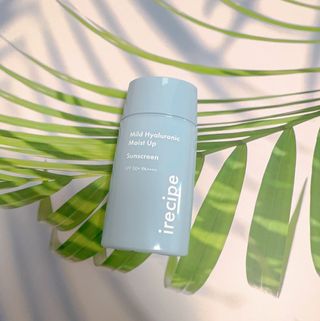 아이레시피 마일드 히알루로닉 모이스트 업 선스크린 SPF50+ PA++++ — 5점을 준 리뷰어가 2023년 6월 올린 사용 사진