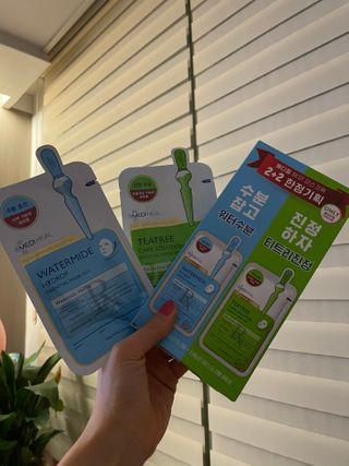 메디힐 올리브영 1등 마스크팩 워터마이드팩 2매 + 티트리팩 2매 기획세트 — 5점을 준 리뷰어가 2021년 3월 올린 사용 사진