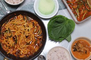 [푸딩팩토리] 불맛양념 쭈꾸미볶음 300G_엄선한 쭈꾸미원물과 양념이 신의 한수! — 5점을 준 리뷰어가 2022년 9월 올린 사용 사진