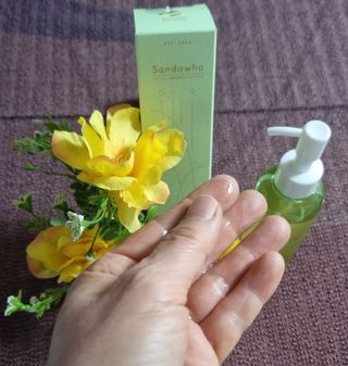 스킨큐어 산다화 순한 클렌징 동백 오일 200ml — 5점을 준 리뷰어가 2023년 3월 올린 사용 사진
