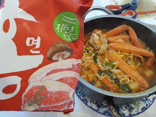 [풀무원] 자연은맛있다 정면, 백면, 홍면  세트 — 5점을 준 리뷰어가 2021년 4월 올린 사용 사진