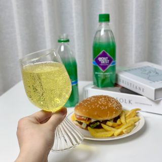 몽베스트 Montbest with Sparkling water Plain 20병 — 4점을 준 리뷰어가 2023년 3월 올린 사용 사진