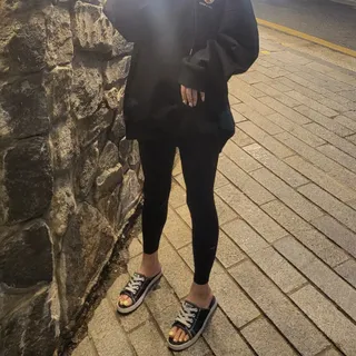 [딕시] 힙 플랙션 레깅스 HIP FLEXION Leggings — 5점을 준 리뷰어가 2022년 5월 올린 사용 사진