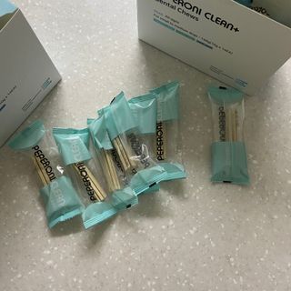 페페로니 2종 세트 클린플러스 덴탈껌 치킨+덕 — 5점을 준 리뷰어가 2021년 8월 올린 사용 사진