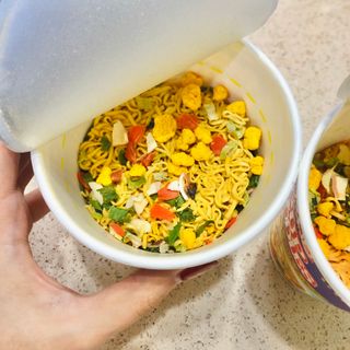 NISSIN 닛신 컵누들  4종 - 씨푸드오리지날, 씨푸드 스파이시, 씨푸드 커리, 씨푸드 XO소스 — 5점을 준 리뷰어가 2022년 12월 올린 사용 사진