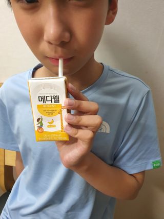 메디웰 페디아드링크 미니 바나나맛 — 5점을 준 리뷰어가 2022년 9월 올린 사용 사진