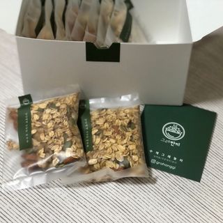 [그래한끼] 무설탕/저당 시리얼타입 수제그래놀라 (40gX10개) — 4.5점을 준 리뷰어가 2022년 7월 올린 사용 사진