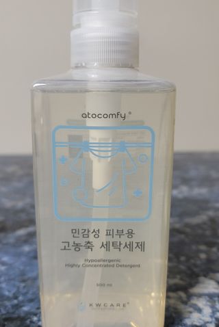 아토컴피 신생아와 반려동물도 사용가능한 고농축 세탁세제 섬유유연제 500ml 세트 (독일 피부과 임상시험 완료) — 5점을 준 리뷰어가 2022년 9월 올린 사용 사진