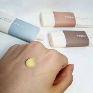 [후르디아] 끈적임 없는 착한성분 비건  핸드크림 3종 — 5점을 준 리뷰어가 2021년 1월 올린 사용 사진