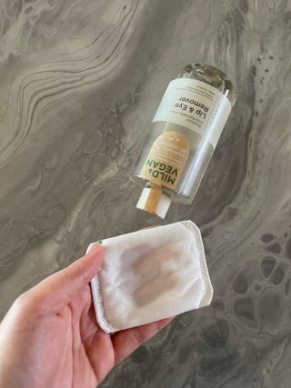 [후르디아] 눈시림없는 올영 립앤아이 리무버 — 4.5점을 준 리뷰어가 2024년 4월 올린 사용 사진