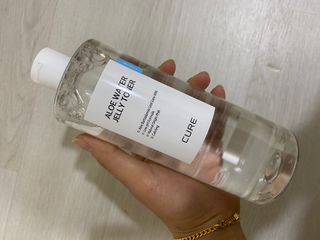김정문알로에 큐어 큐어 알로에 워터 젤리 토너 500ml — 5점을 준 리뷰어가 2021년 4월 올린 사용 사진