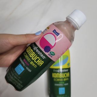 더그레잇티 콤부차 [매일유업] 더그레잇티 44kcal 콤부차 300ml *12개입 (오리지널 6개+베리리치 6개) — 5점을 준 리뷰어가 2023년 7월 올린 사용 사진