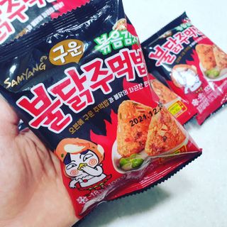 삼양냉동 [삼양] 불닭참치마요구운주먹밥+불닭볶음김치구운주먹밥 2세트구성 — 4점을 준 리뷰어가 2021년 2월 올린 사용 사진