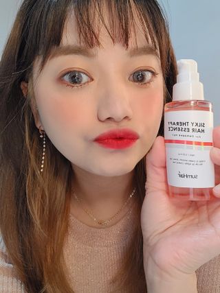 썸헤어 / SUMHAIR 썸헤어 실키 테라피 헤어 에센스 — 5점을 준 리뷰어가 2021년 4월 올린 사용 사진