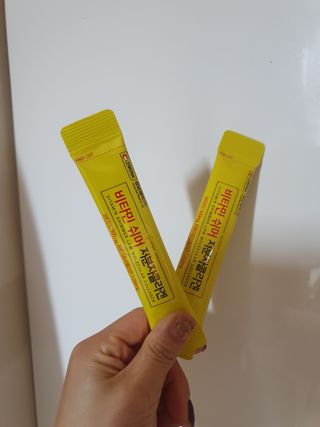 자연에온 경남제약 비타민 쉬머 저분자콜라겐 20g x 30포 — 4점을 준 리뷰어가 2021년 12월 올린 사용 사진