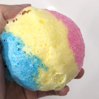 소담스퀘어 상암 Evreryday Bath Bomb Day7(에브리데이 배쓰밤 데이7) / 7종 중 2종 랜덤발송 — 5점을 준 리뷰어가 2022년 11월 올린 사용 사진