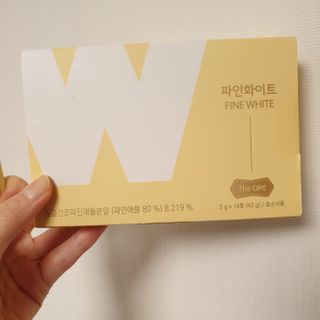 디오르 파인화이트 — 5점을 준 리뷰어가 2022년 2월 올린 사용 사진