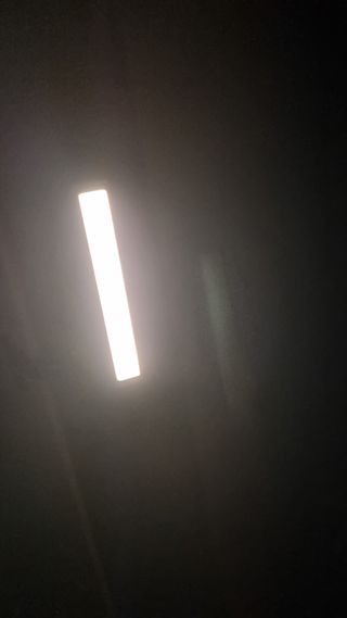 아카라 어두울 때만 켜지는 스마트 무선 센서등 — 5점을 준 리뷰어가 2021년 12월 올린 사용 사진
