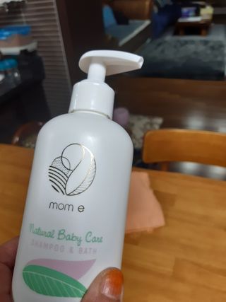 mom e 맘이 내추럴 베이비 케어 크림+바디오일 — 3.5점을 준 리뷰어가 2021년 1월 올린 사용 사진