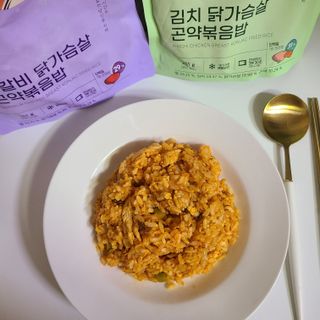 [푸딩팩토리] 요잇조잇 닭갈비 닭가슴살/김치 닭가슴살 곤약볶음밥 2종 (김치볶음밥 2개 닭갈비 볶음밥 1개) — 5점을 준 리뷰어가 2022년 7월 올린 사용 사진