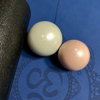 트라택 쿠셔닝 웨이트볼 0.5kg + 1kg SET — 2.5점을 준 리뷰어가 2022년 6월 올린 사용 사진
