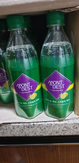 몽베스트 Montbest with Sparkling water Lemon OR Lime 20병(랜덤) — 5점을 준 리뷰어가 2021년 10월 올린 사용 사진