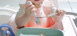 유비맘 스푼포크 케이스 세트 1+1 _컬러랜덤 발송 — 5점을 준 리뷰어가 2021년 3월 올린 사용 사진