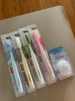 [오라덴스] 프리미엄 구강케어 버라이어티팩  + 스펀지치실 1P — 5점을 준 리뷰어가 2021년 7월 올린 사용 사진