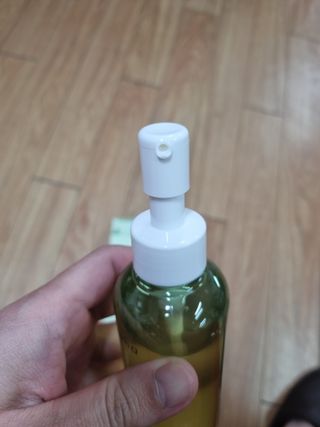 스킨큐어 산다화 순한 클렌징 동백 오일 200ml — 5점을 준 리뷰어가 2023년 4월 올린 사용 사진