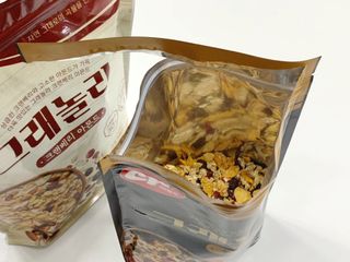 씨알푸드 씨알로 그래놀라 2종 후르츠+크랜베리 아몬드 — 4.5점을 준 리뷰어가 2022년 7월 올린 사용 사진