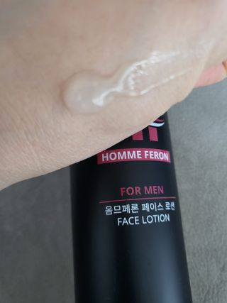 웰피아생활건강 웰피아 올인원 남성화장품 옴므페론 — 5점을 준 리뷰어가 2023년 5월 올린 사용 사진